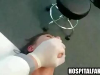 Paciente fica fodido e cummed em por dela specialist
