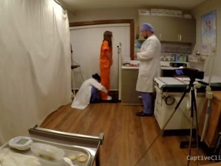 Частен затвор заловени използвайки inmates за медицински тестване & експерименти - скрит video&excl; гледайте като inmate е употребяван & унижен от отбор на лекари - дона лий - оргазъм проучване inc затвор edition първи част на 19